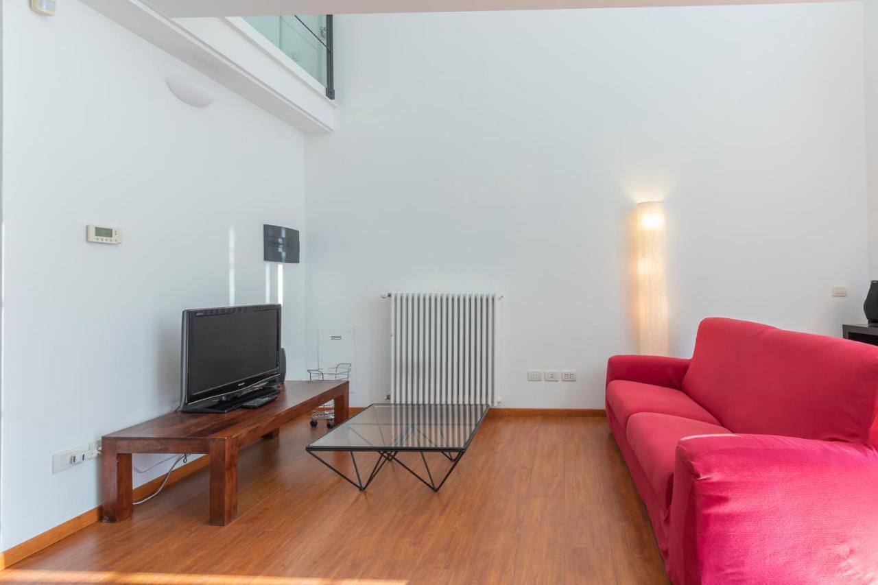 I Host Apartment - Guintellino 32 ميلان المظهر الخارجي الصورة